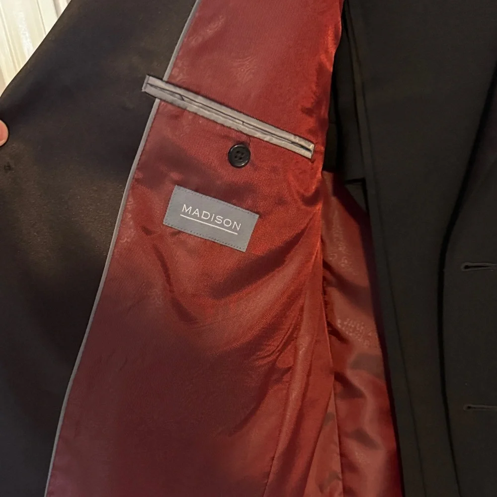 Madison Black Tuxedo EUC - Picture 4 of 10